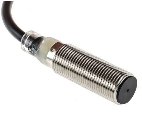 SL12-D04PLA-S  M12 PNP NO 4MM 3 UCLU  10-30VDC  SENSÖR 30MM