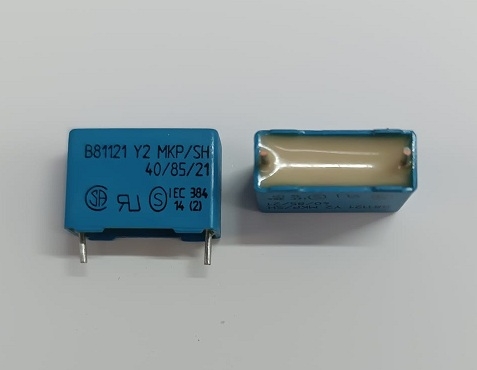 3,3NF 250VAC  Polyester Kondansatör  RM:15mm