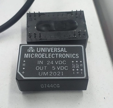 UM2021 CONVERTÖR İN:24V- AUT 5V+- UNIVERSAL MICRO