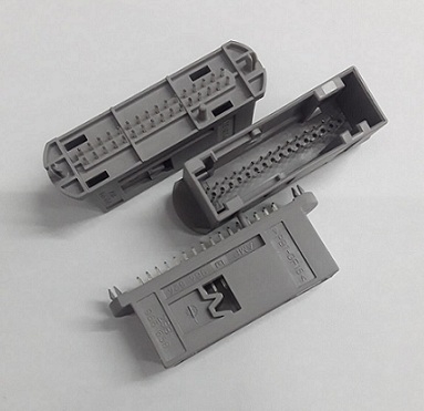 964824-1 Araba ECU Konektörü Audi VW Passat Tiguan Polo Golf ile Uyumlu AMP