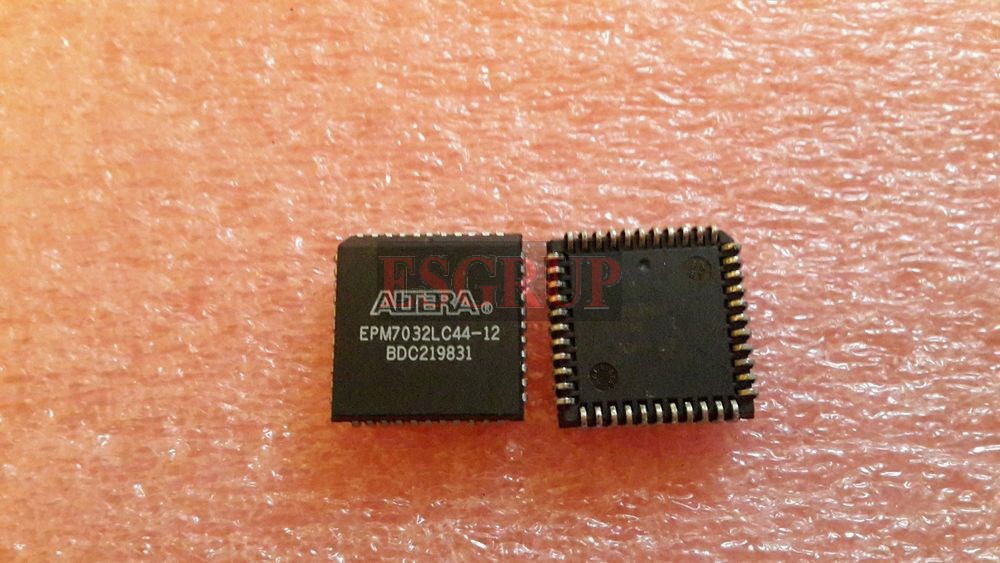 EPM7032LC44-12