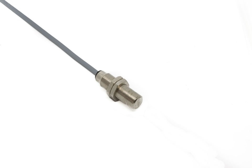 LR08TAF15DNO SENSÖR M8 NPN BOY30MM  1,5mm Algılamalı NO 3 KabloluDC Endüktif  (BOY30MM) 