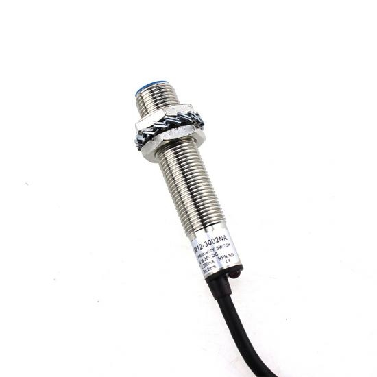 LM8-3002NAL  8MM KABLOLU ENDÜKTİF SENSÖR NPN  NO 10-30VDC 1,5MM 3UCLU