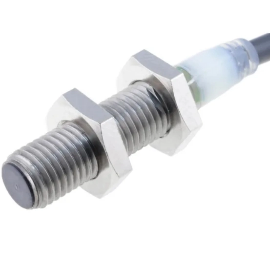 E2A-S08KS02-WP-C1 2M Omron Silindir Endüktif Sensör Algılama Menzili:2 mm, 40mm, NPN-NO, 12 → 24 V dc, IP67