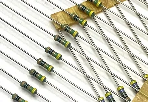 20R  %1 METAL FİLİM DİRENÇ 1/4W 