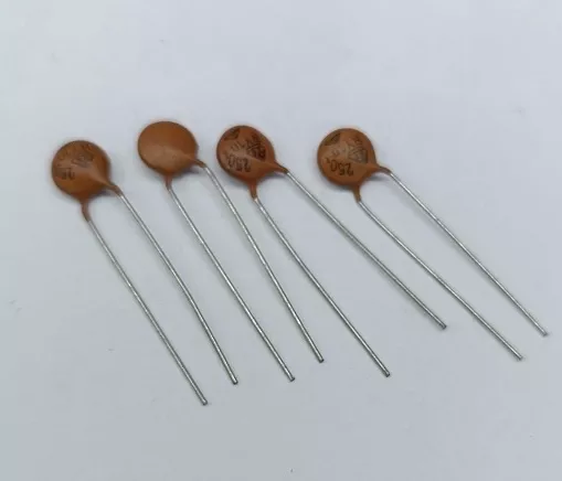 1NF 250VAC SERAMİK KONDANSATÖR RM5