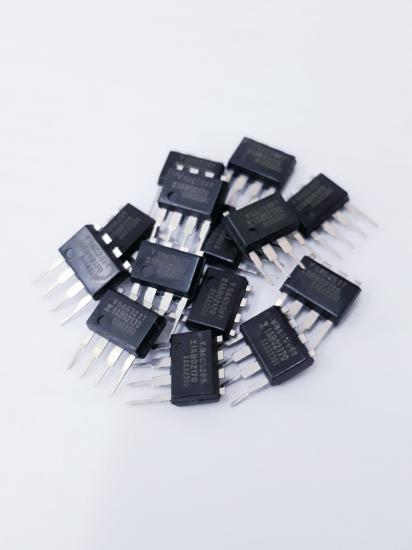 1AB02170  IC Chips