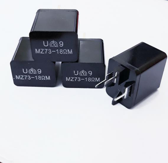 MZ73-18RM 3 Pinli manyetiklik giderme direnci CRT 18Ohm AC 270V